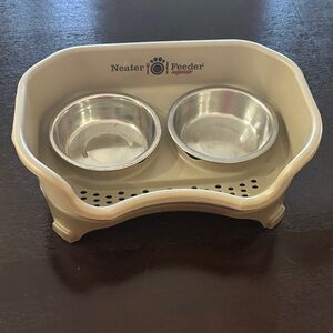 Express Pet Bowl in Cream